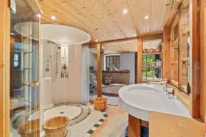 Badezimmer 1